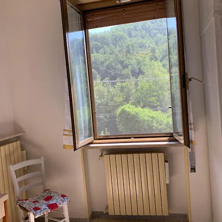 Tra Fiori E Antichita