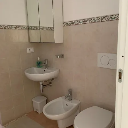 Oda ve Kahvaltı Tra Fiori E Antichita *