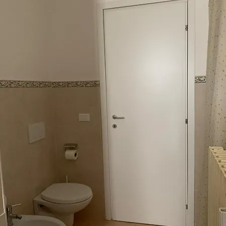 Oda ve Kahvaltı Tra Fiori E Antichita *